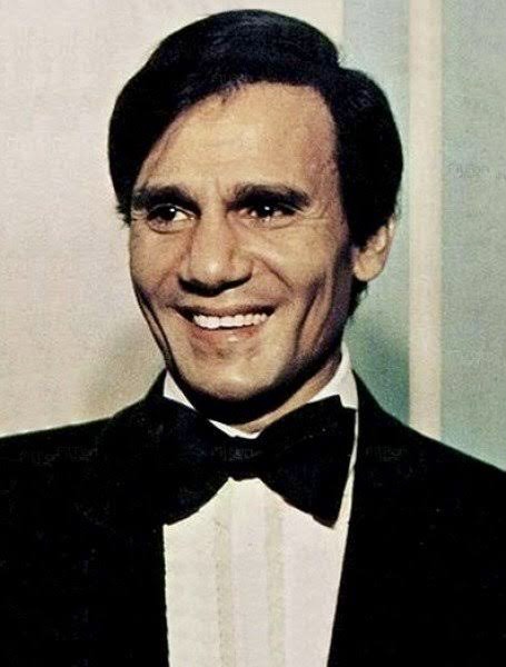 top 10 greatest Arab Singers
