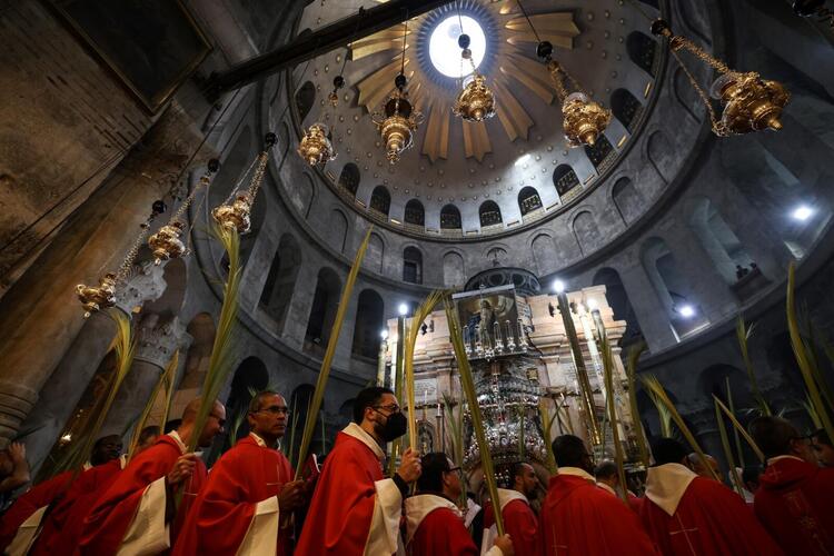In Pictures: Christians Around the World Celebrate Palm Sunday
