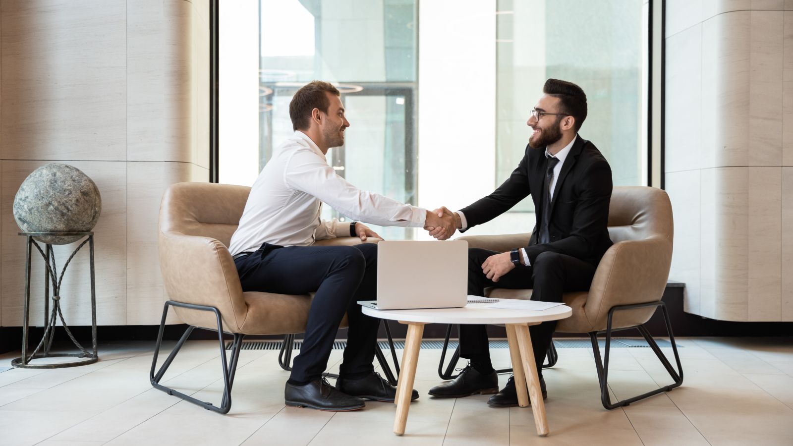 How to Respond to a Job Offer Email