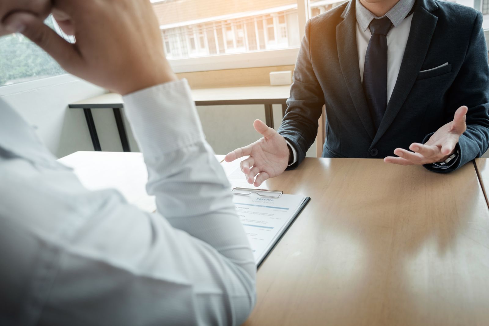 How Soon to Send a Thank You Email after an Interview