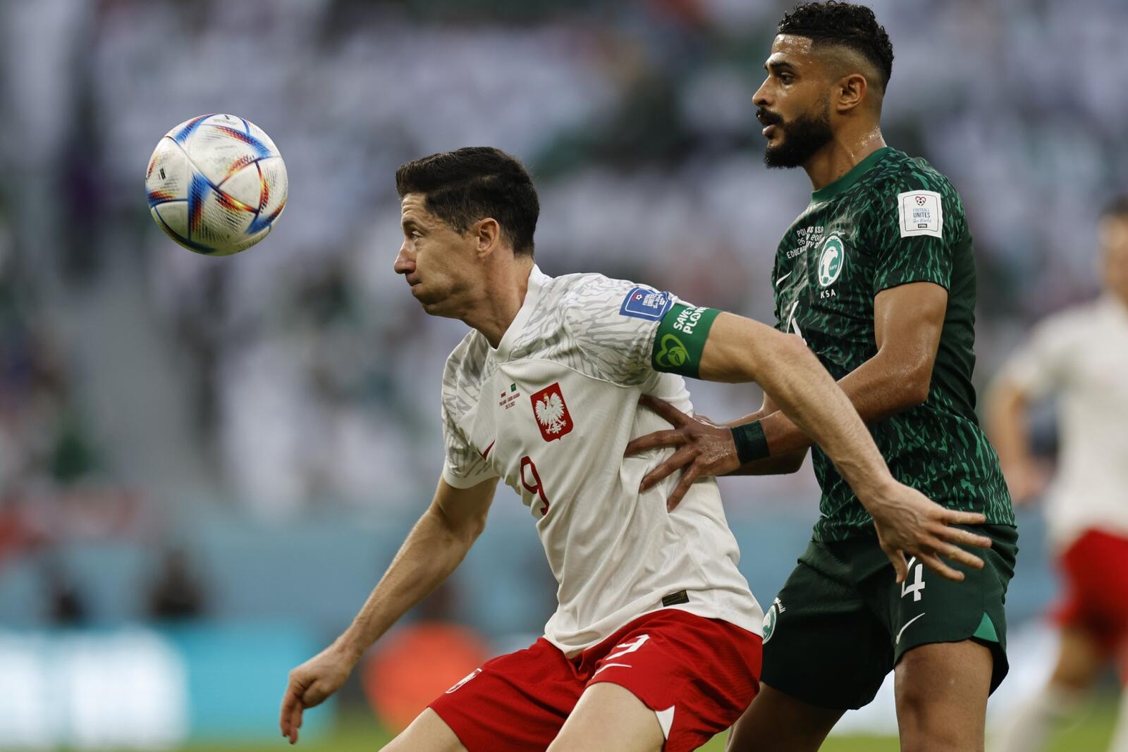 السعودية متأخرة أمام بولندا (المصدر: أ ف ب)