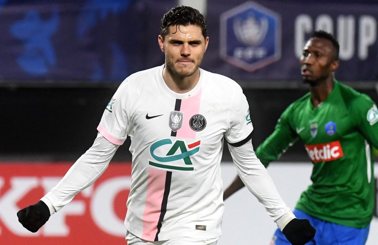 ماورو إيكاردي مهاجم باريس سان جيرمان