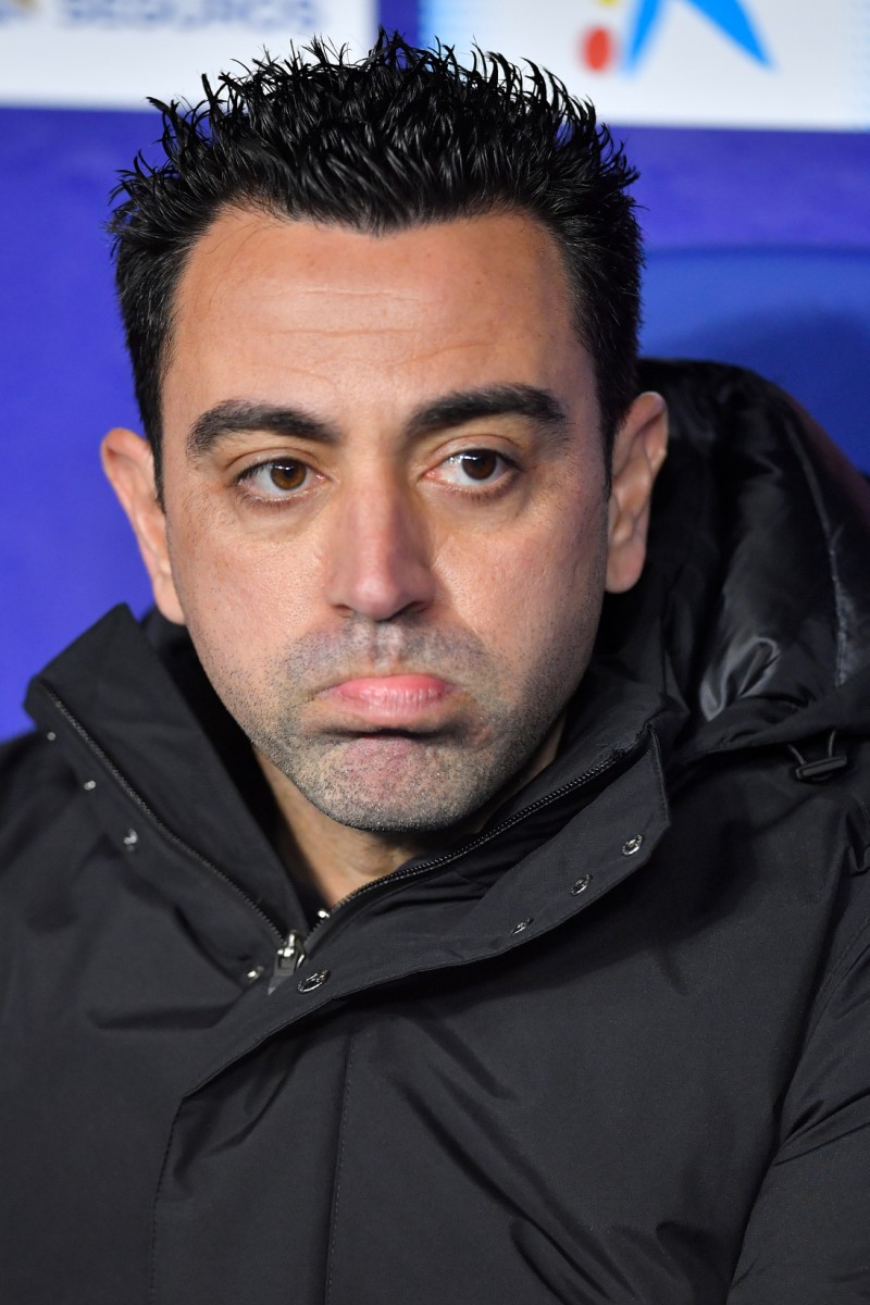 تشافي هيرنانديز مدرب برشلونة