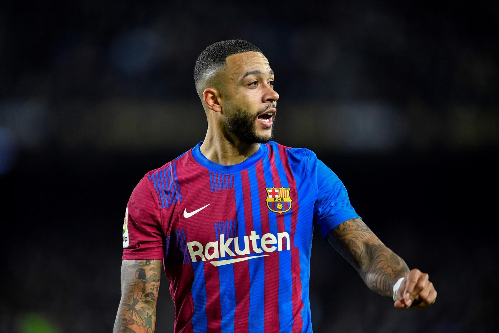 ريال مدريد يخشى ممفيس ديباي أبرز هدافي برشلونة 