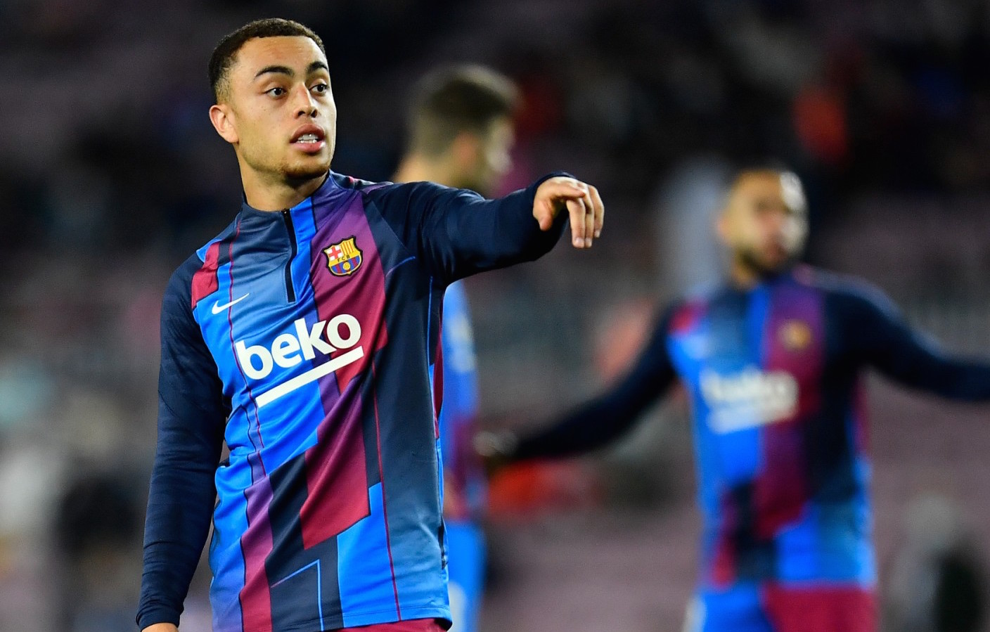 سيرجينيو ديست ظهير برشلونة