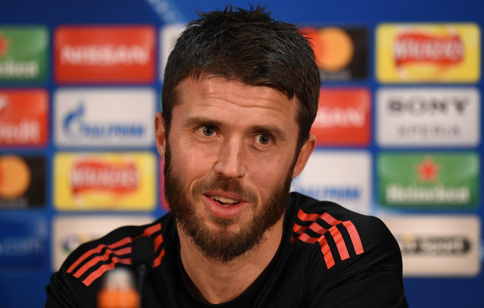 Carrick will take charge of the team temporarily following the sacking of Solskjaer (Photo: AFP)
