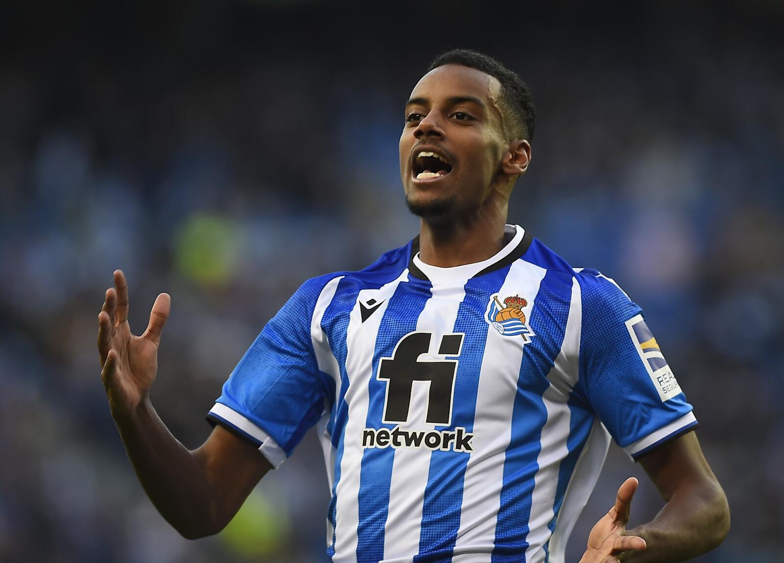 United set to move for Isak instead of Haaland (Photo: AFP)