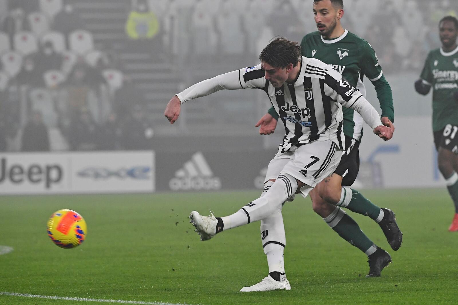 فلاهوفيتش يتألق في مشاركته الأولى مع يوفنتوس