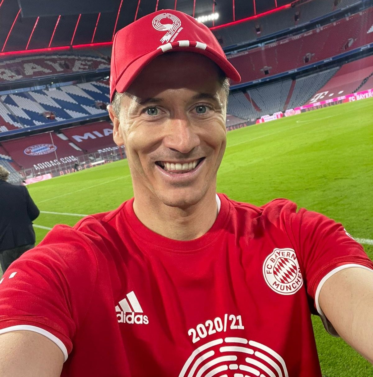 Lewandowski (Photo: @lewy_official)