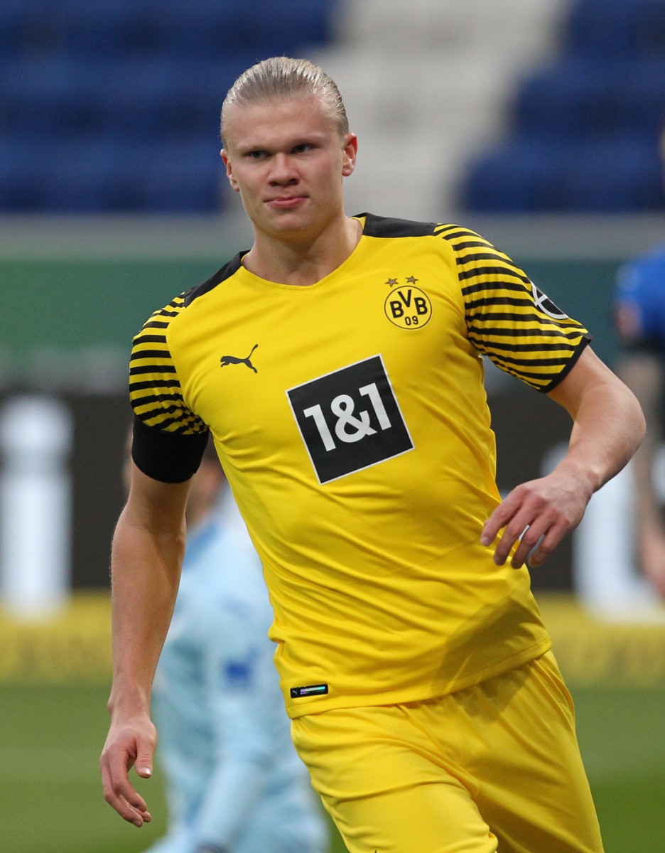 Benzema fears the potential arrival of Haaland (Photo: AFP)