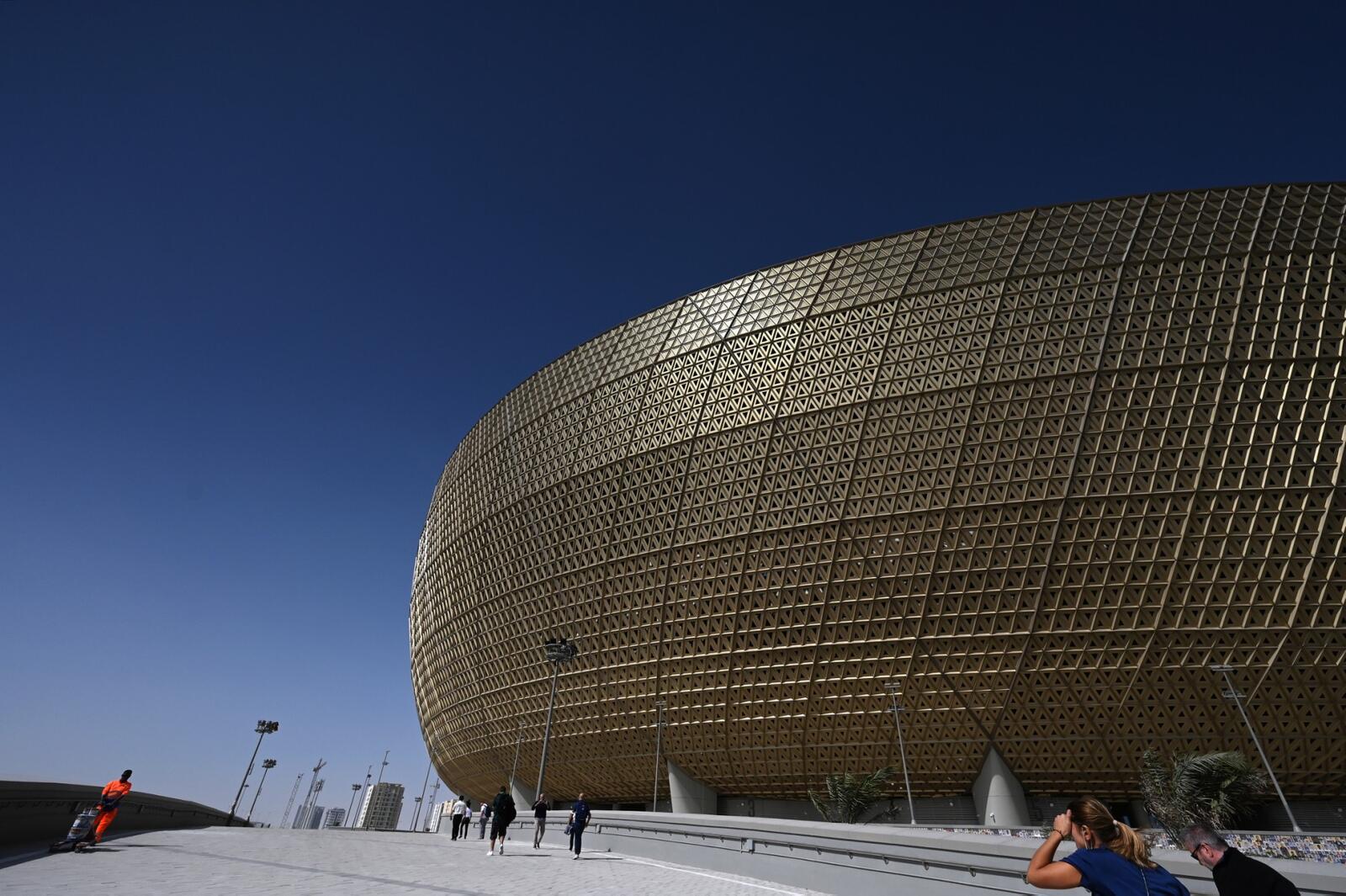 General view of the Lusail Stadium, the 80,000-capacity venue which will host the FIFA World Cup final in December, on the outskirts of Qatar's capital Doha on March 28, 2022. (Photo by GABRIEL BOUYS / AFP)