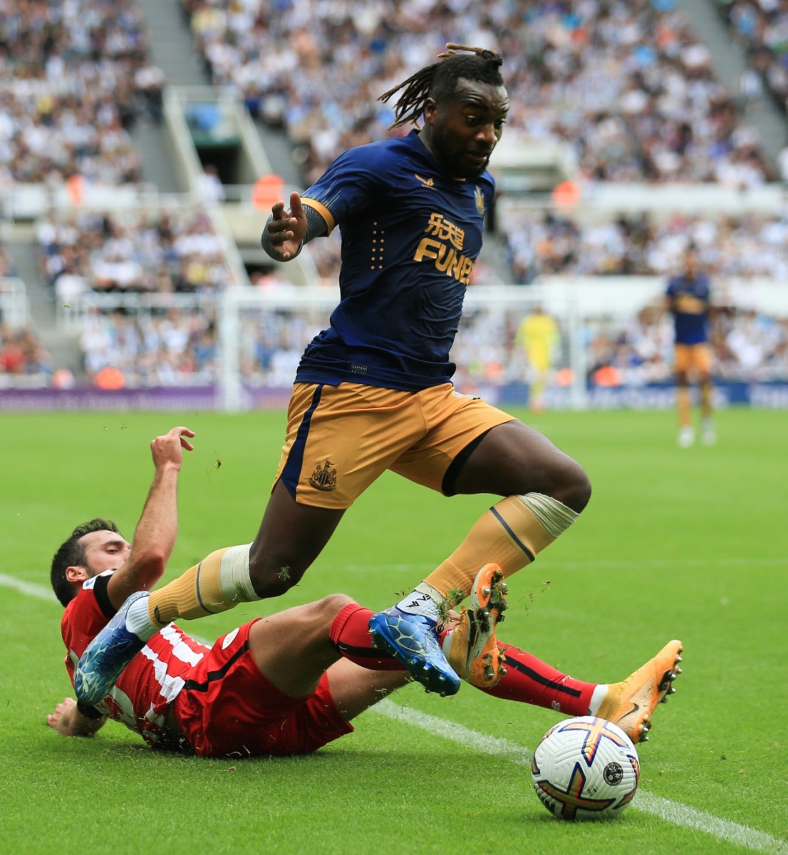 Newcastle United's French midfielder Allan Saint-Maximin wanted by Manchester United (Photo by Lindsey Parnaby / AFP)