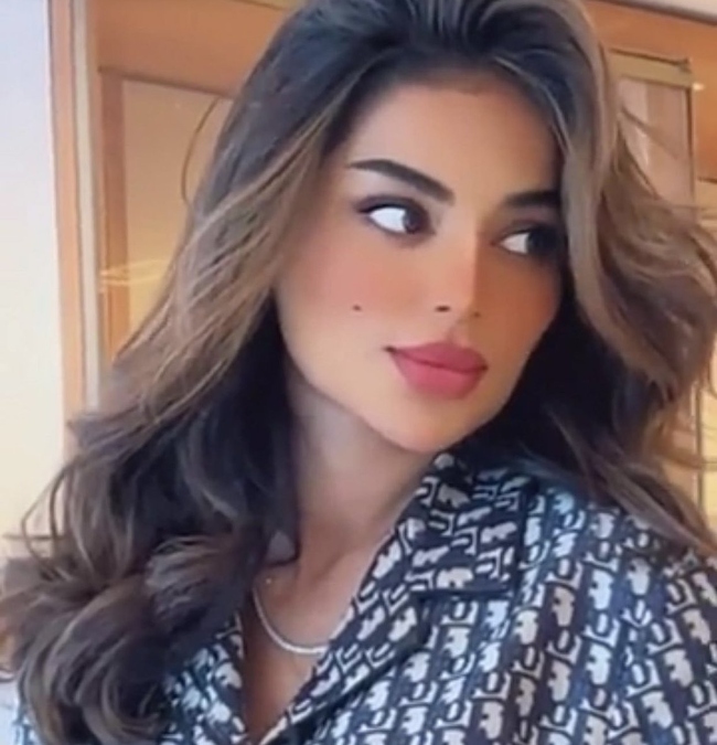 فاطمة الأنصاري