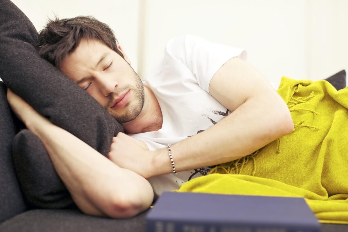 أهم التفاسير في الرؤية التي تقول حلمت اني اجامع رجل اعرفه وانا رجل