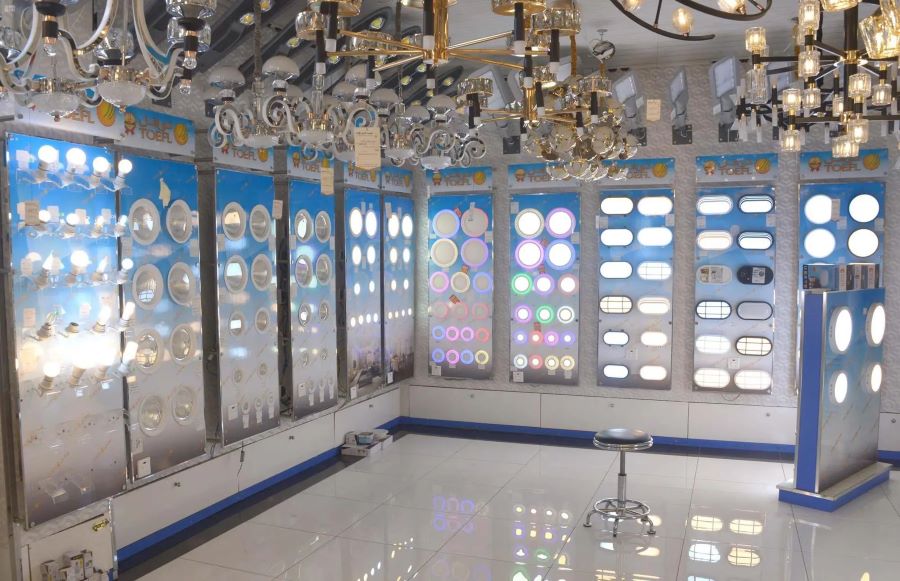 إنارة سيرة غراب