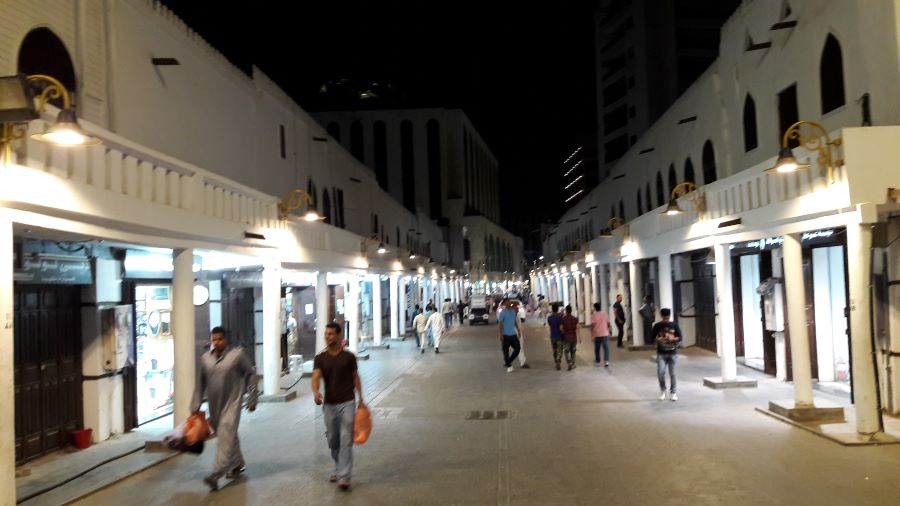 الأنشطة التي يوفرها سوق البلد في جدة