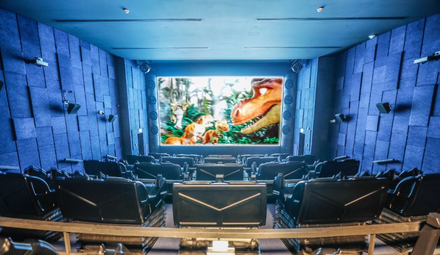 الخدمات التي تقدمها سينما هيفاء مول في جدة