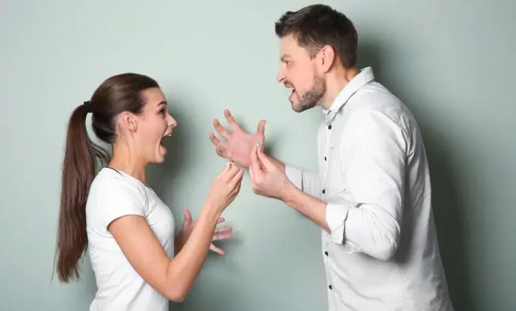 الشجار في المنام للمطلقة