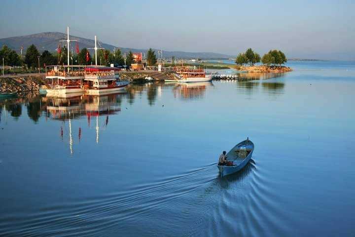 بحيرة Beyşehir Gölü