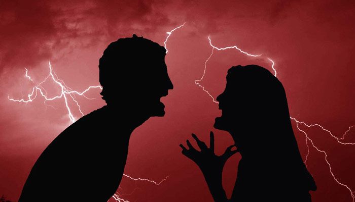 تفسير حلم الشجار في المنام مع شخص اعرفه للمطلقة