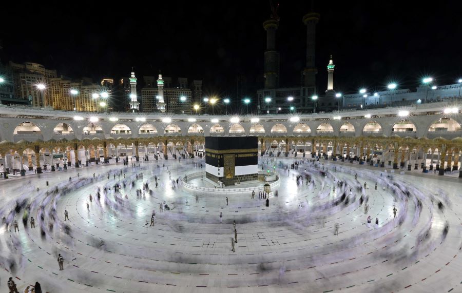 تفسير رؤية الكعبة في المنام للمتزوجة وهي بغير مكانها