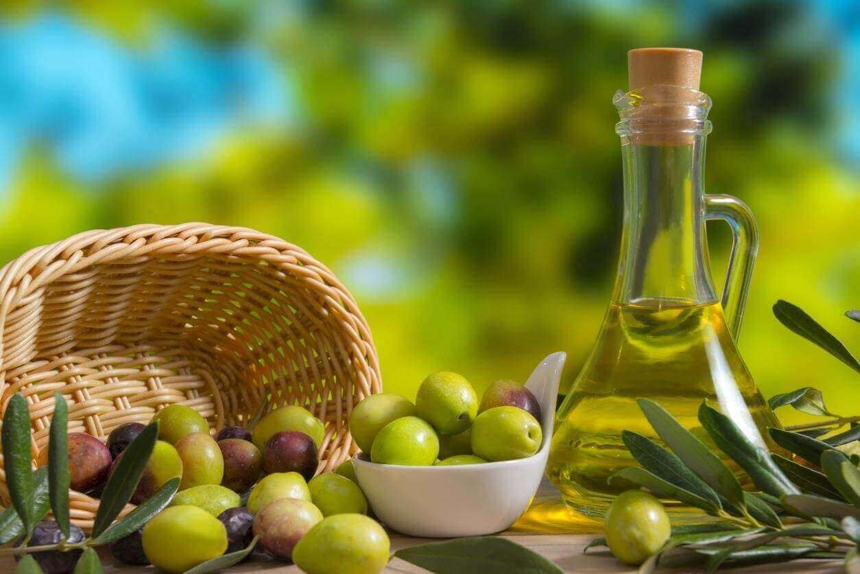 تفسير شرب زيت الزيتون في المنام للمتزوجة