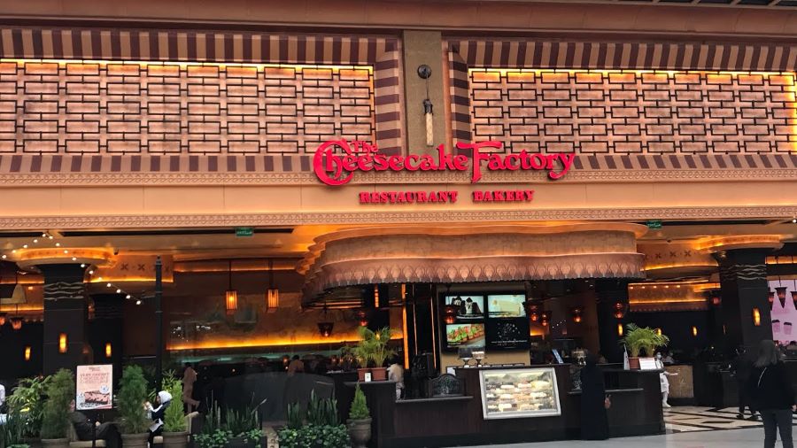 ذي تشيزكيك فاكتوري The Cheesecake Factory