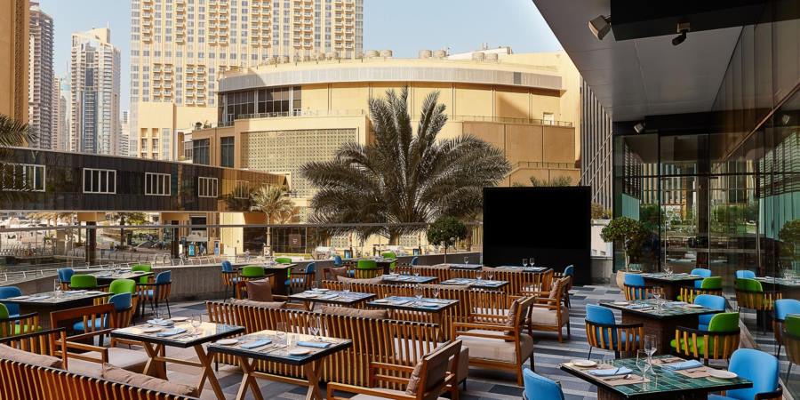 مطاعم كراون بلازا فيستيفال سيتي دبي
