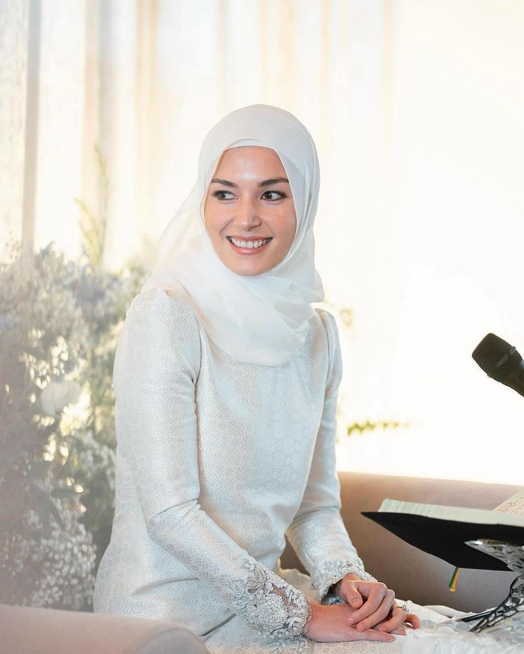  أنيشا روزناه بنت آدم - Anisha Rosnah