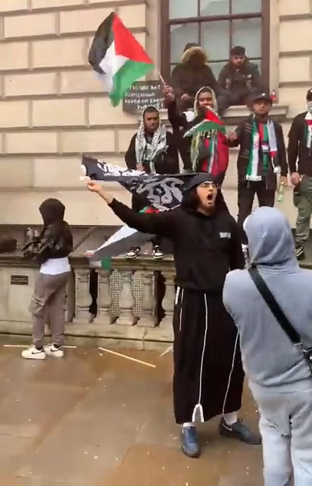 اعتقال ناشط هنف ضد اسرائيل في لندن
