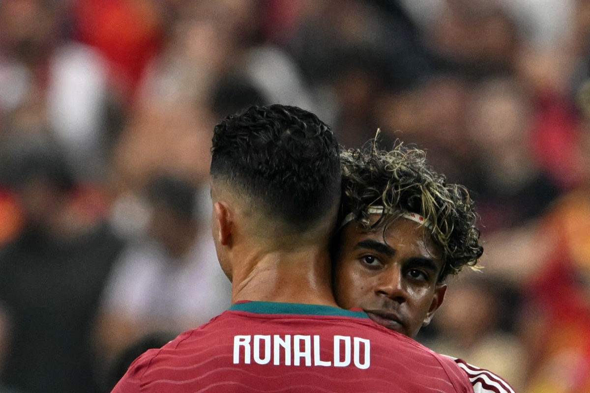 لامين يامال يواسي رونالدو بعد الخروج من كأس العالم 2026