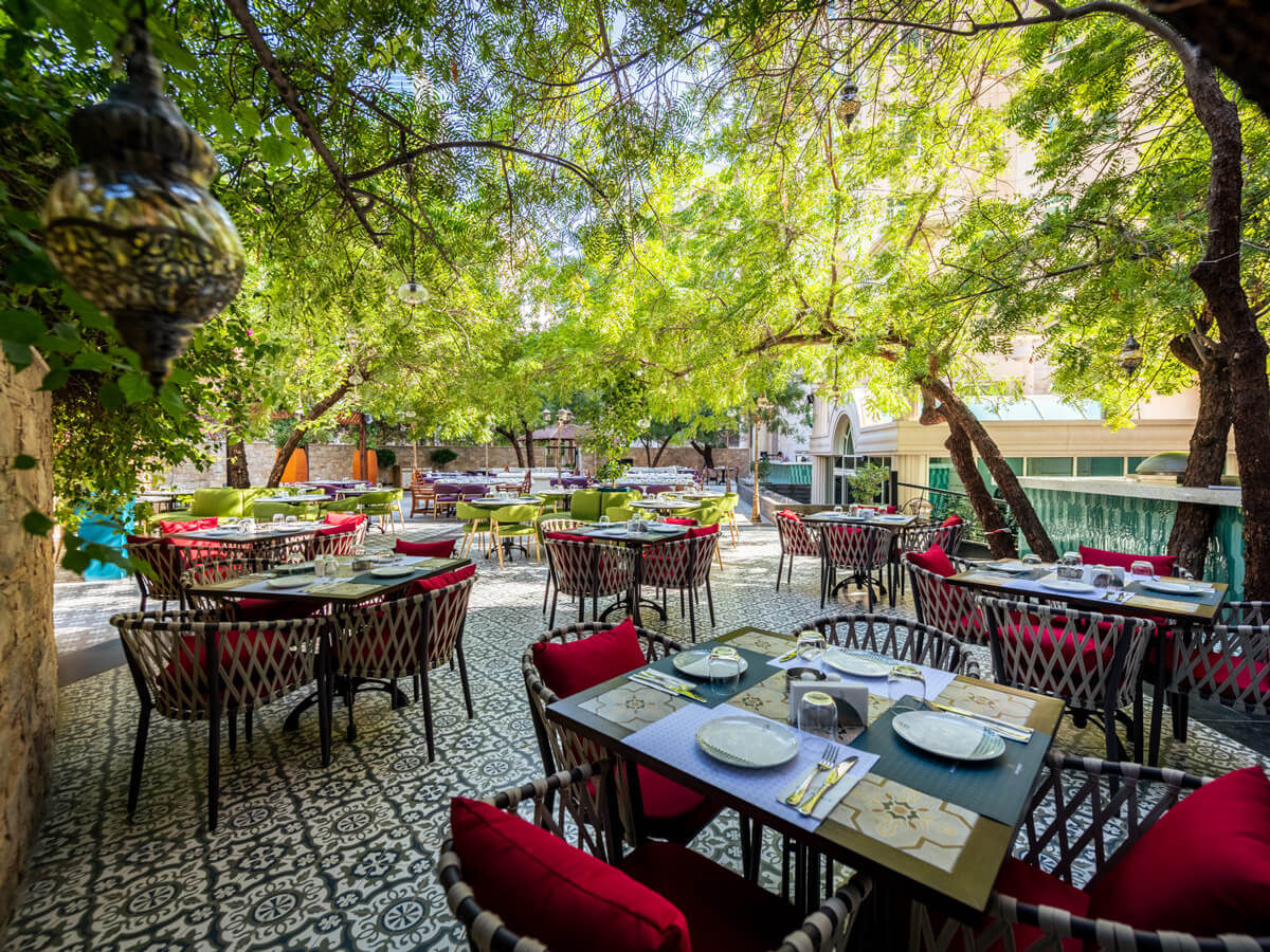  Cafe Beirut