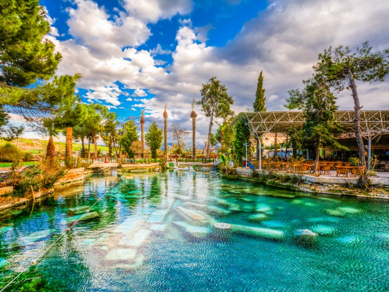 باموكالي مدينة الينابيع الساحرة في تركيا