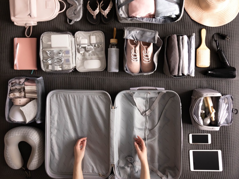 ماذا نأخذ من الثياب لقضاء الإجازات القصيرة؟