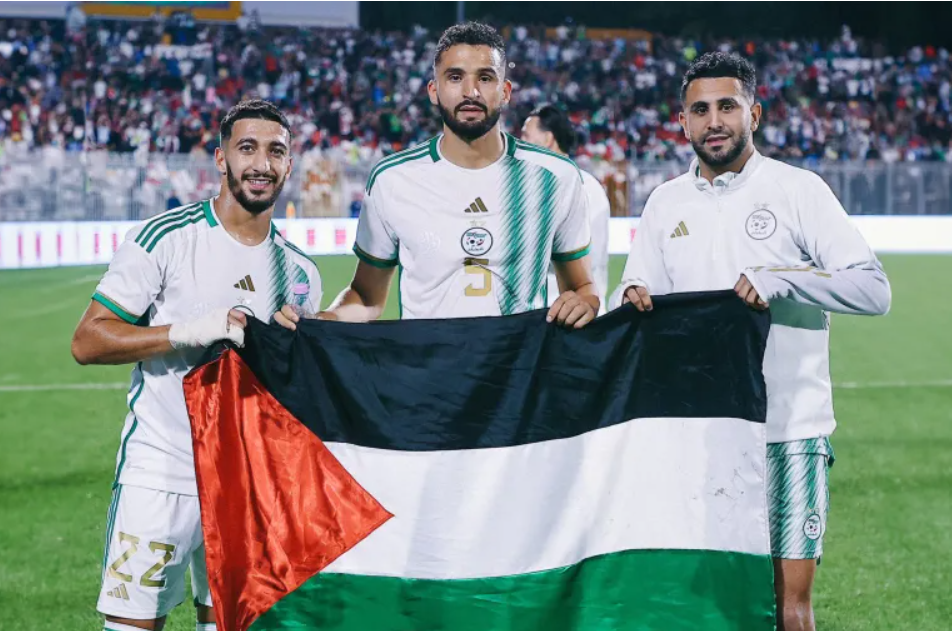 رياض محرز يدعم غزة