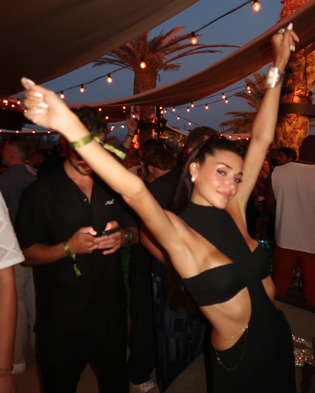 Hande Erçel turns 31