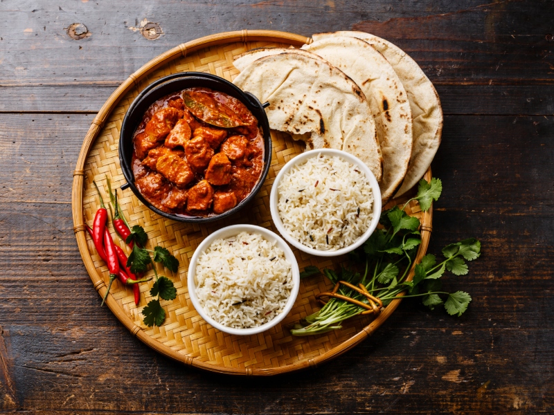 أطباق رمضانية: دجاج تكا متبل مع صلصة النعناع