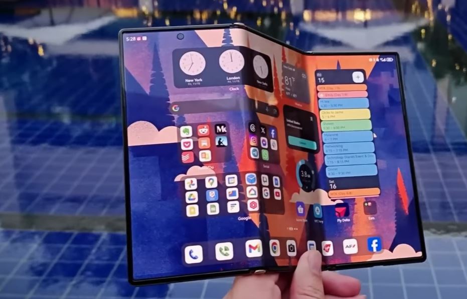 Samsung's Galaxy Z TriFold