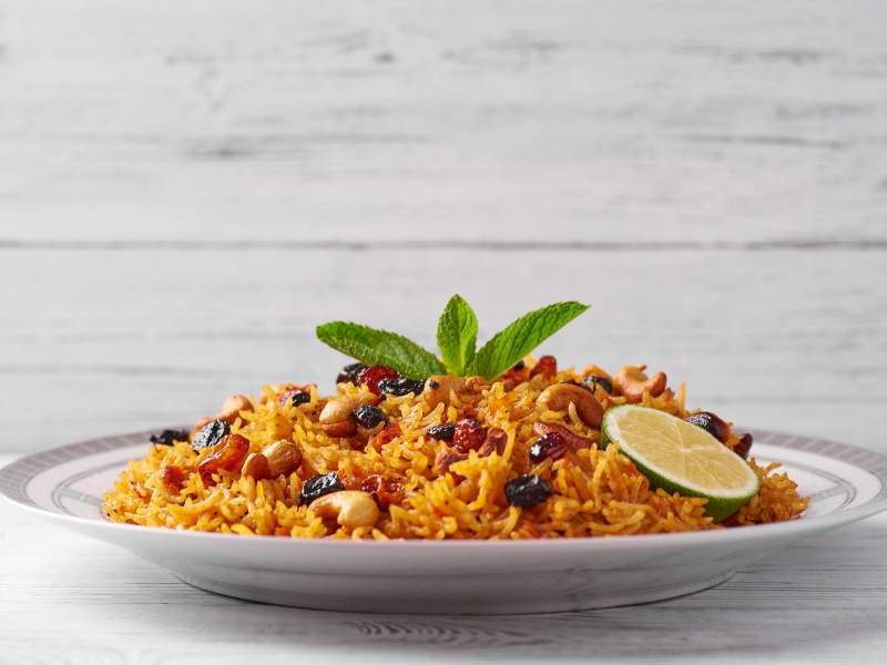 أطباق رمضانية رئيسية: الأرز بالجزر ، رز بالخلطة ، مفتول فلسطيني