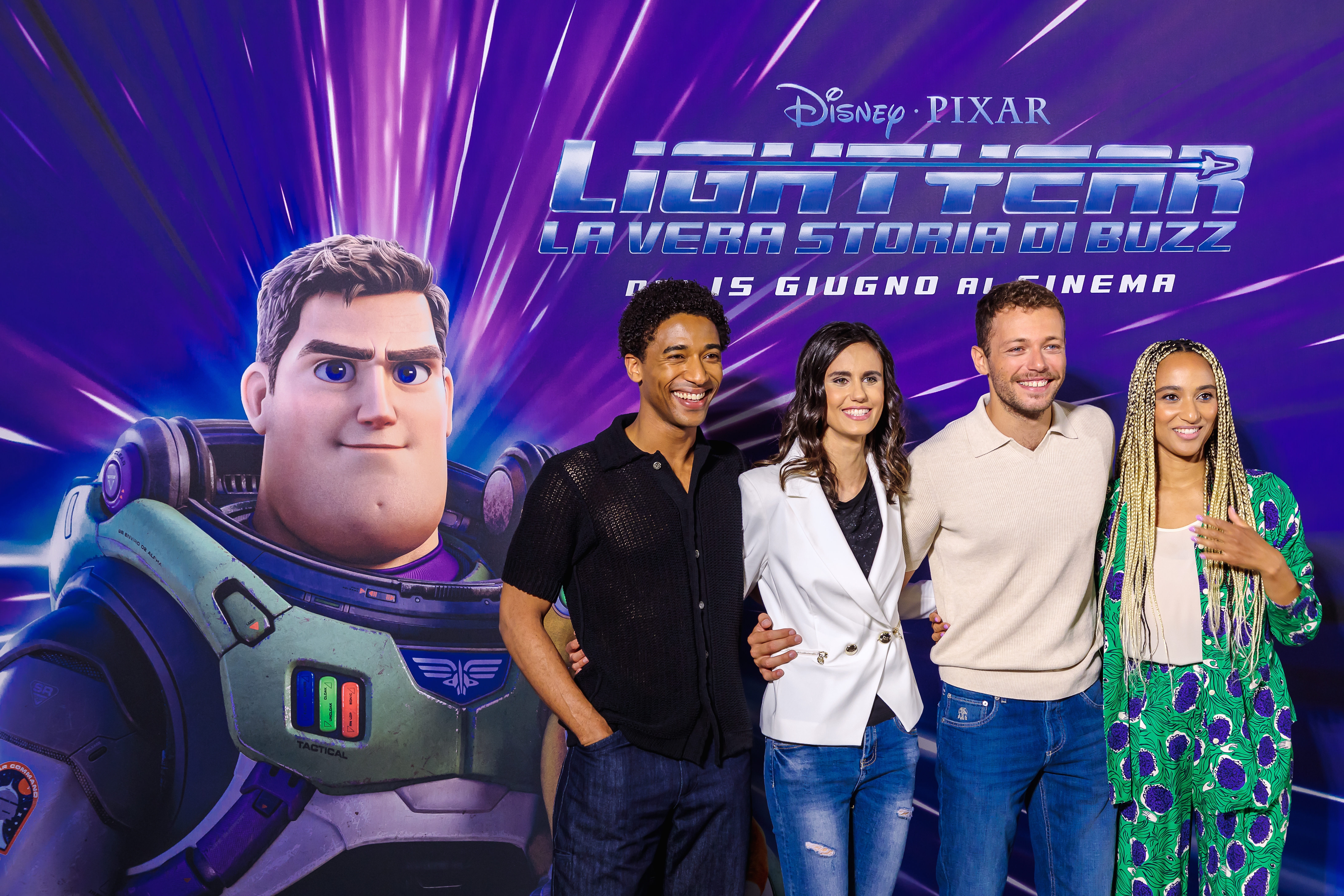 بعد فشل فيلم Lightyear...والت ديزني تستغني عن 75 موظفا