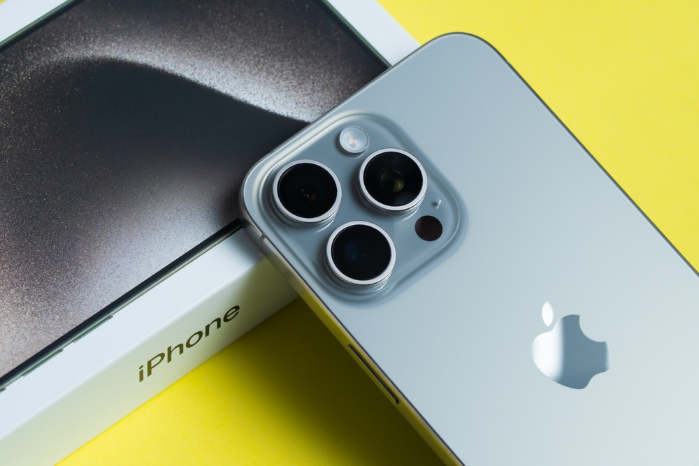 iPhone 17