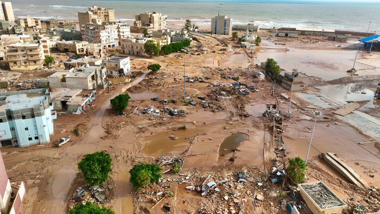 إعصار دانيال يفتك بـ ليبيا 