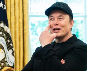 Musk says AI brain implant will replace smartphones by 2030