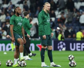 رغم الهزيمة..أسطورة السيتي يؤمن بالريمونتادا