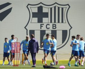 فليك يحسم خياراته..كيف سيلعب برشلونة المواجهة الحاسمة؟