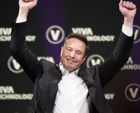 سيوفر النظام إمكانية إيداع الأموال من الحسابات البنكية أو البطاقات بعوائد سنوية