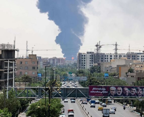 قصف على إيران