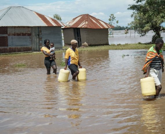 Flash floods kill 100 in western Kenya as villages submerged 