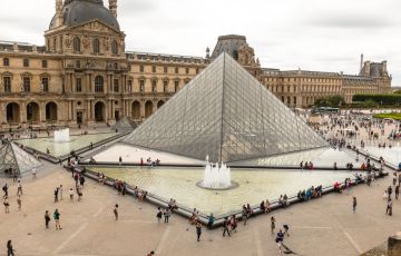 Louvre Museum