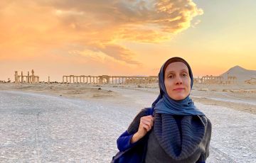 American journalist Shelly Kittleson abducted in daylight attack in central Baghdad 